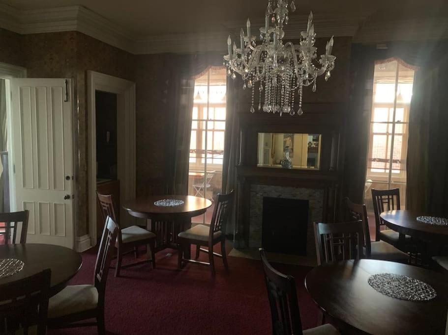 Merry Mansion East Dubuque Luaran gambar