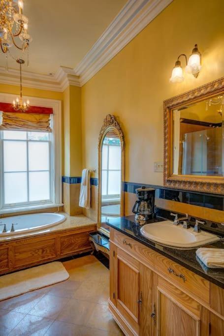 Merry Mansion East Dubuque Luaran gambar